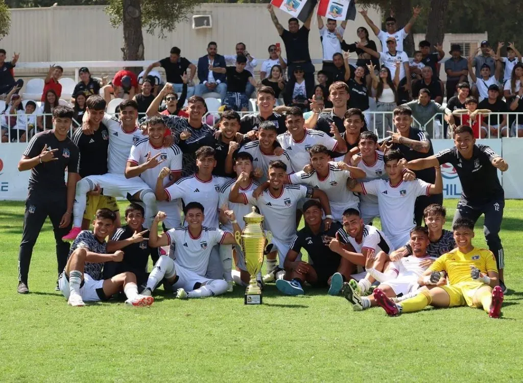 Colo Colo Proyección Supercampeón del fútbol chileno. (Foto: colocolofutboljoven)