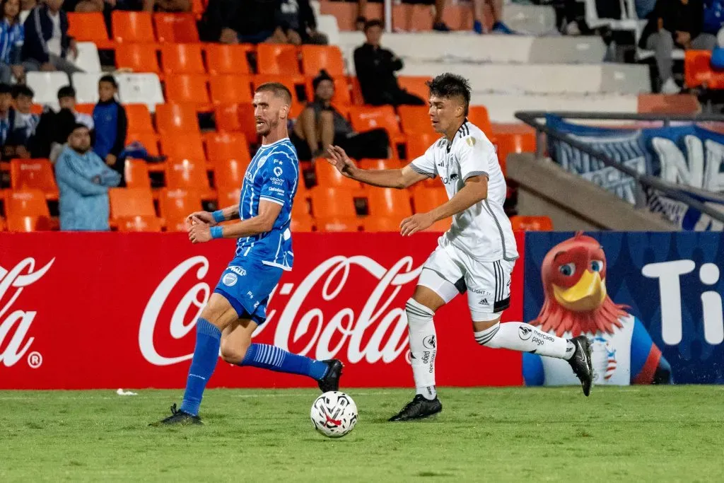 Jorge Almirón explica la suplencia de Damián Pizarro en Colo Colo.