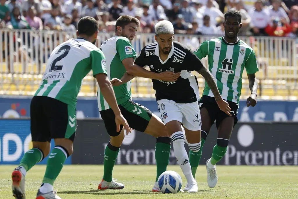 Juan Martín Lucero en el amistoso de Colo Colo vs Real Betis. (Foto: Photosport)