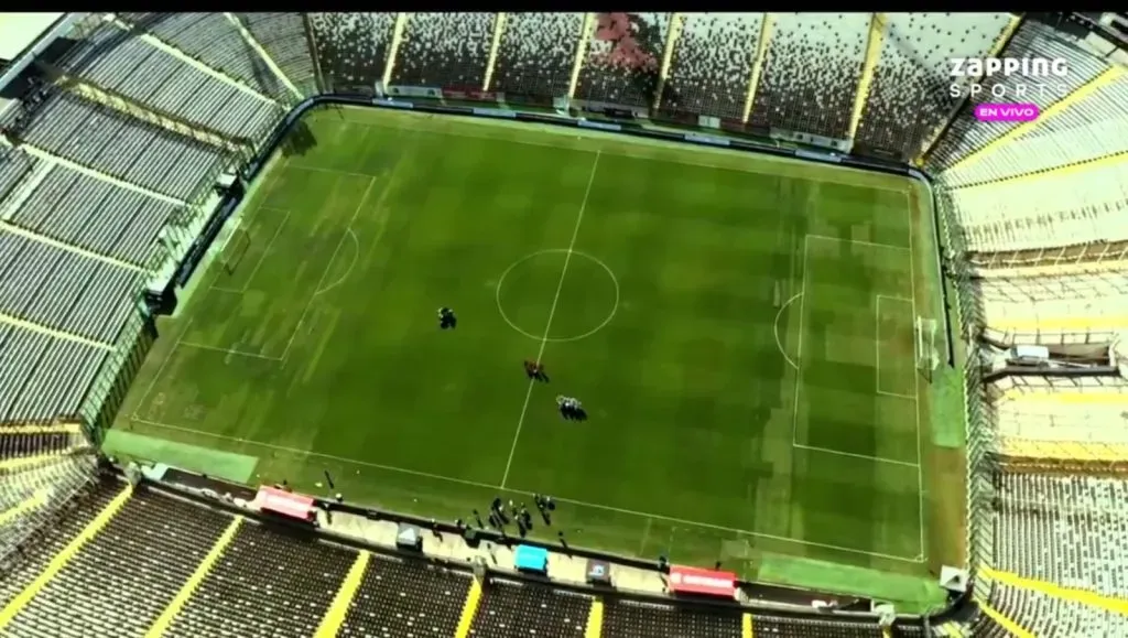 La cancha del Estadio Monumental se encuentra en pésimas condiciones. Foto: Captura Zapping TV.