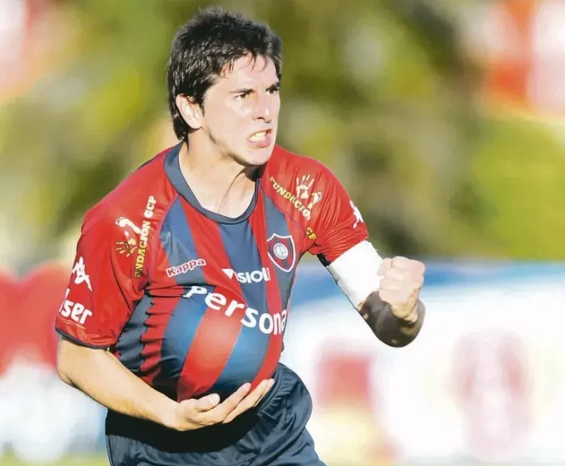 Salcedo es fuertemente identificado con Cerro Porteño en Paraguay | Foto: Instagram @mingosalcedo