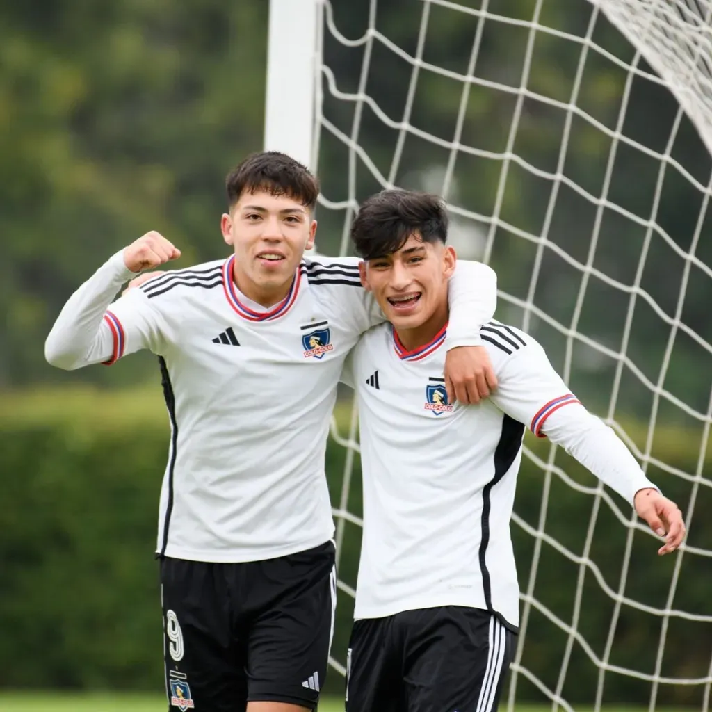 Hernández y Marchant fueron protagonistas en el primer gol del Cacique. | Imagen: Colo Colo.