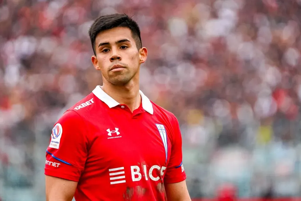 Alexander Aravena podrá estar ante Colo Colo