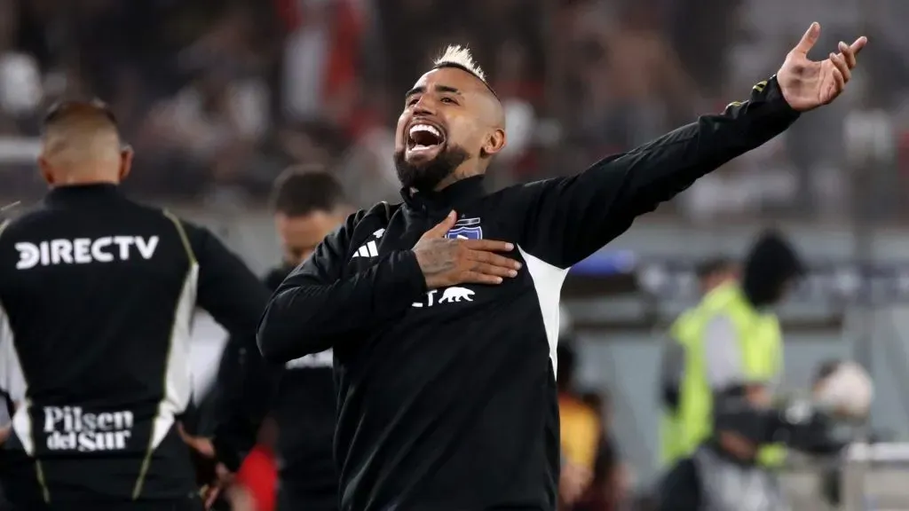 Arturo Vidal será titular en Colo Colo.