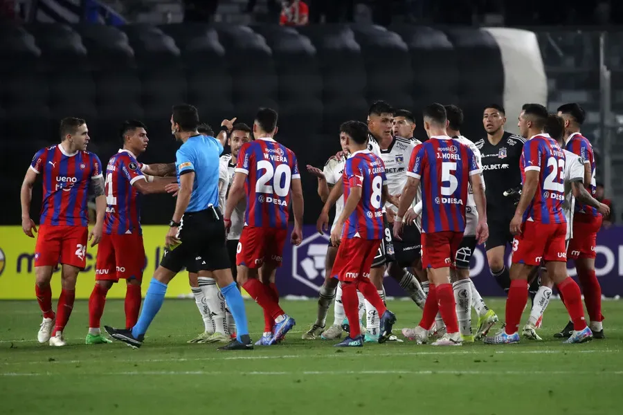 Cerro Porteño y Colo Colo definirán a un nuevo clasificado en Copa Libertadores.Imagen: Jonnathan Oyarzun/Photosport