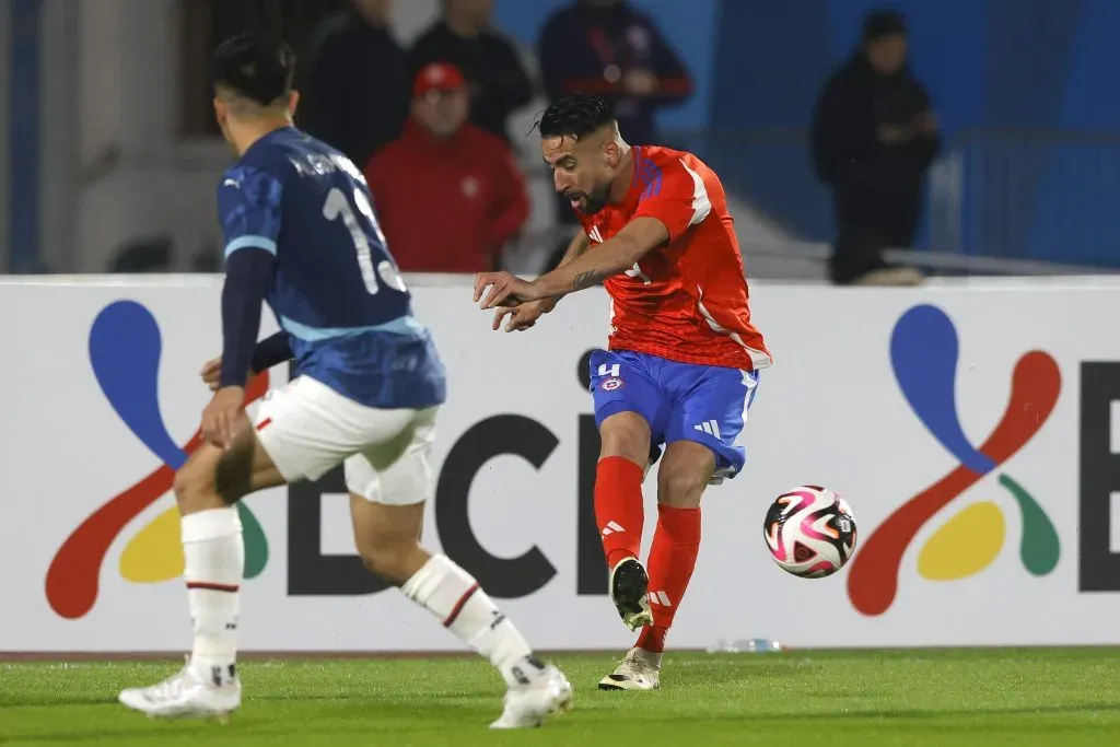 Mauricio Isla es una de las opciones que baraja la dirigencia de Blanco y Negro.