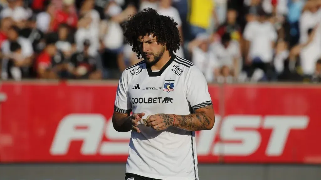 Maximiliano Falcón tiene contrato hasta diciembre de 2025 con Colo Colo.