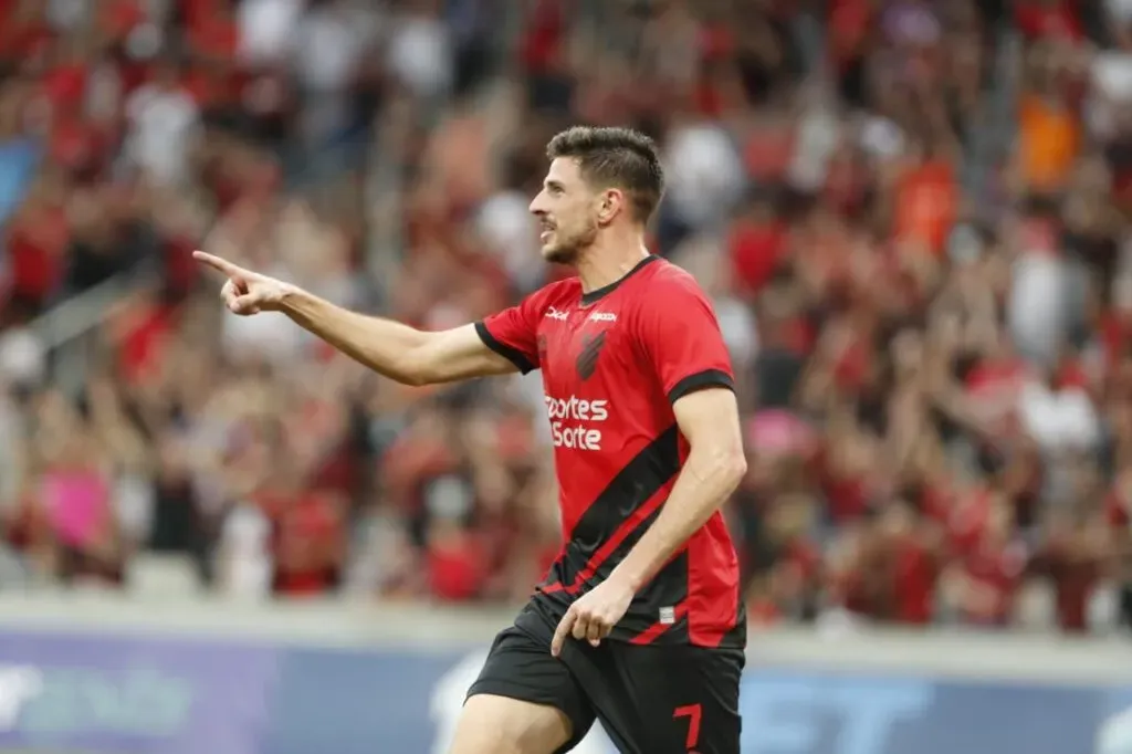 Lucas Di Yorio está a detalles de ser el primer refuerzo de Colo Colo en este mercado de pases.