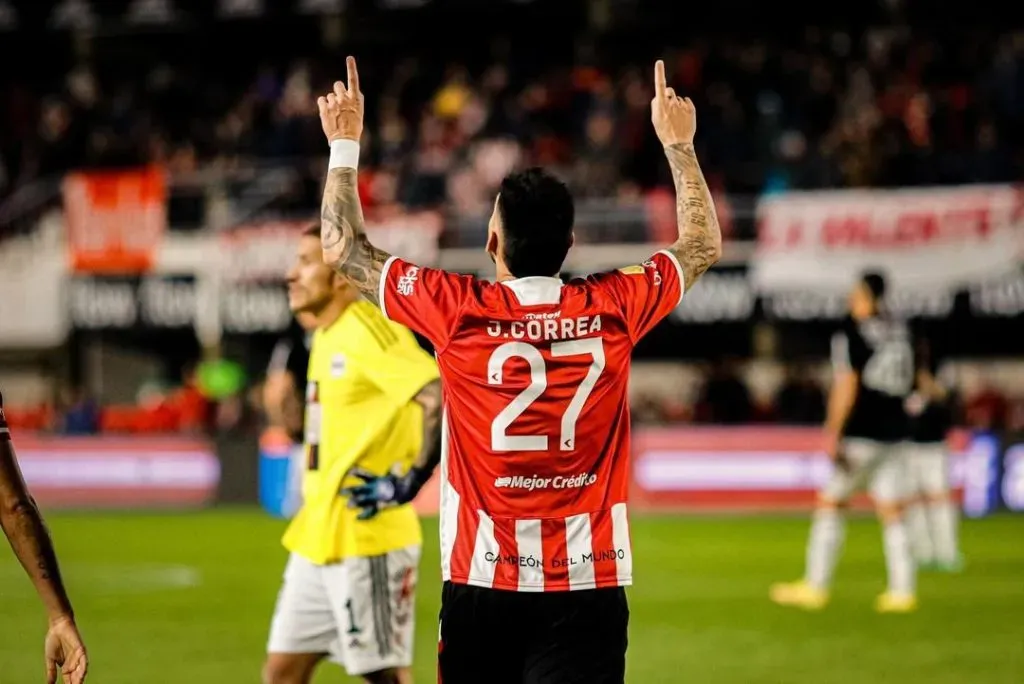 Javier Correa listo en Colo Colo