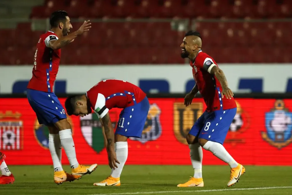 Arturo Vidal y Mauricio Isla en la Selección Chilena. (Foto: Photosport)