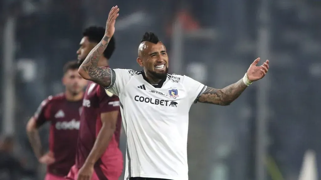 Vidal jugó un gran partido ante River Plate