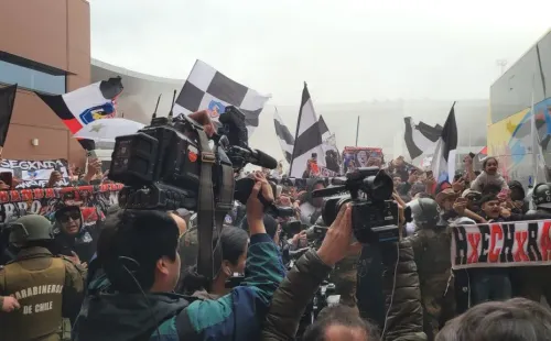 Colo Colo generó un caos en el aeropuerto