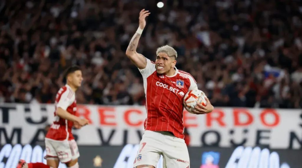 Carlos Palacios cumplió su sueño de jugar en Colo Colo.