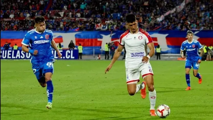 Diego Ulloa ha jugado partidos importantes en Calera durante este año.