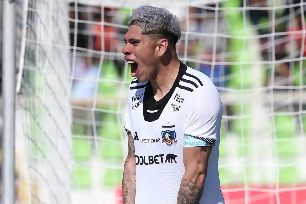 Carlos Palacios fue elegido como el mejor jugador del Campeonato Nacional 2024 de acuerdo a la encuesta Cadem.