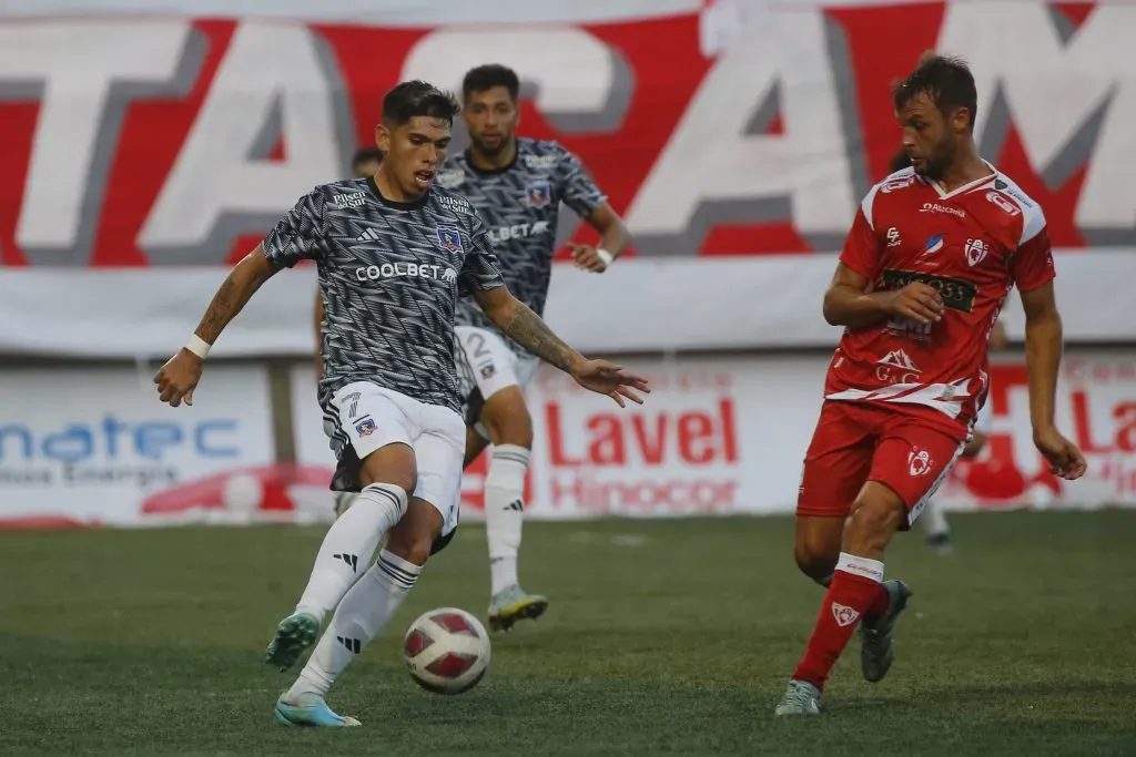Carlos Palacios en el partido de Colo Colo vs Copiapó. (Foto: Photosport)