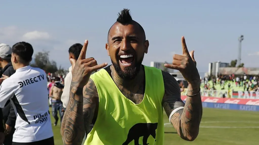 Arturo Vidal promete y cumple en Colo Colo.