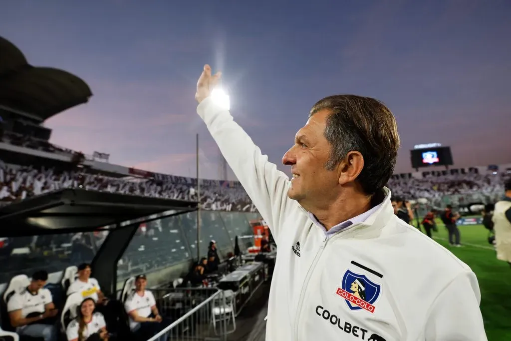 Aníbal Mosa vivirá una nueva junta de directorio presidiendo a Blanco y Negro. Imagen: Pepe Alvujar/Photosport