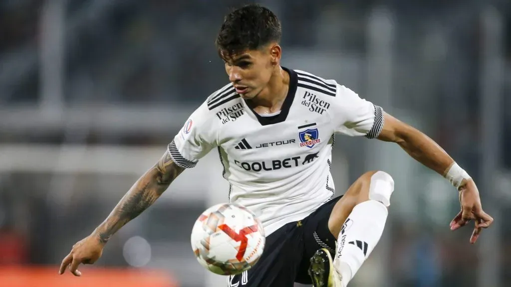 Erick Wiemberg comienza a definir su futuro en Colo Colo.