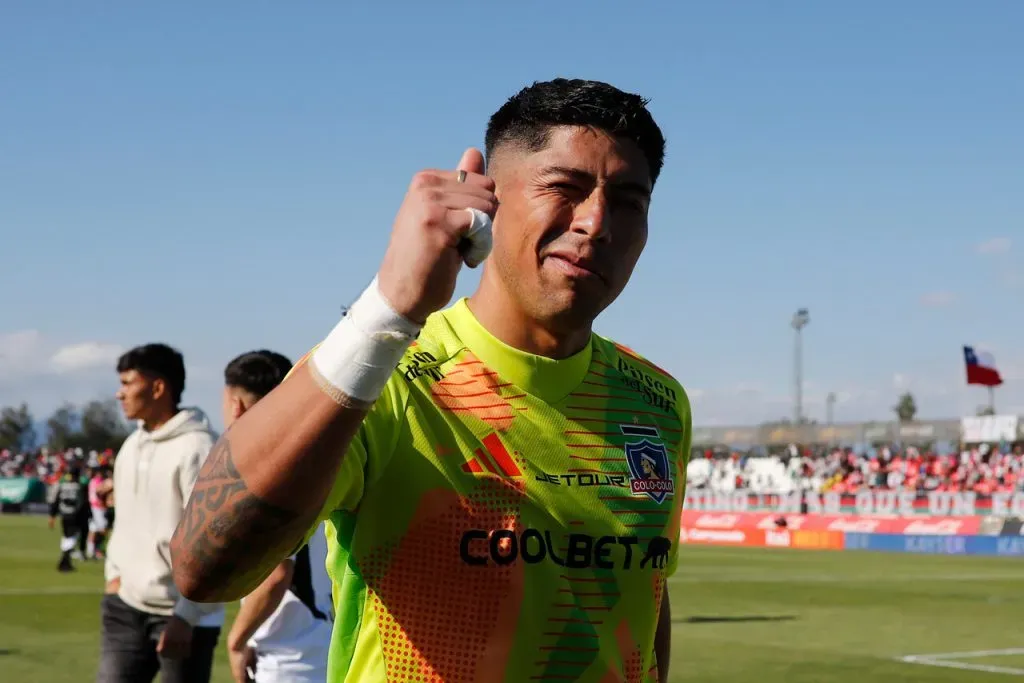 Brayan Cortés sigue sin definir su futuro en Colo Colo