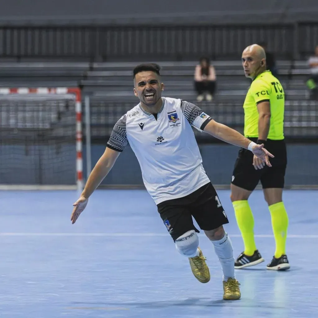 Bastián Farías anotó en el triunfo de Colo Colo sobre Universidad de Chile. Imagen: Instagram Colo Colo Futsal