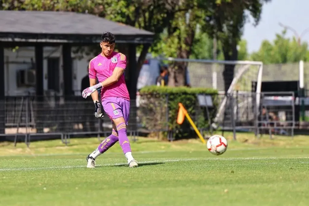 Eduardo Villanueva deberá definir su futuro en Colo Colo. Imagen: Sergio González/ Colo Colo Fútbol Joven