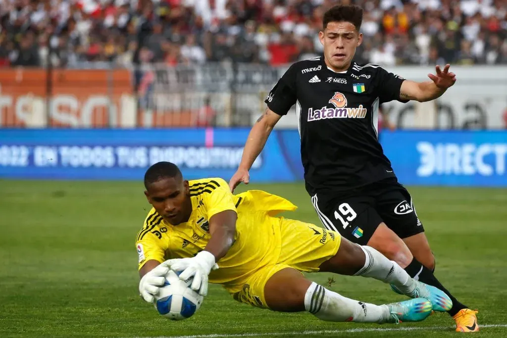 Omar Carabalí cerca de reforzar a O’Higgins de Rancagua. Imagen: Jonnathan Oyarzun/Photosport