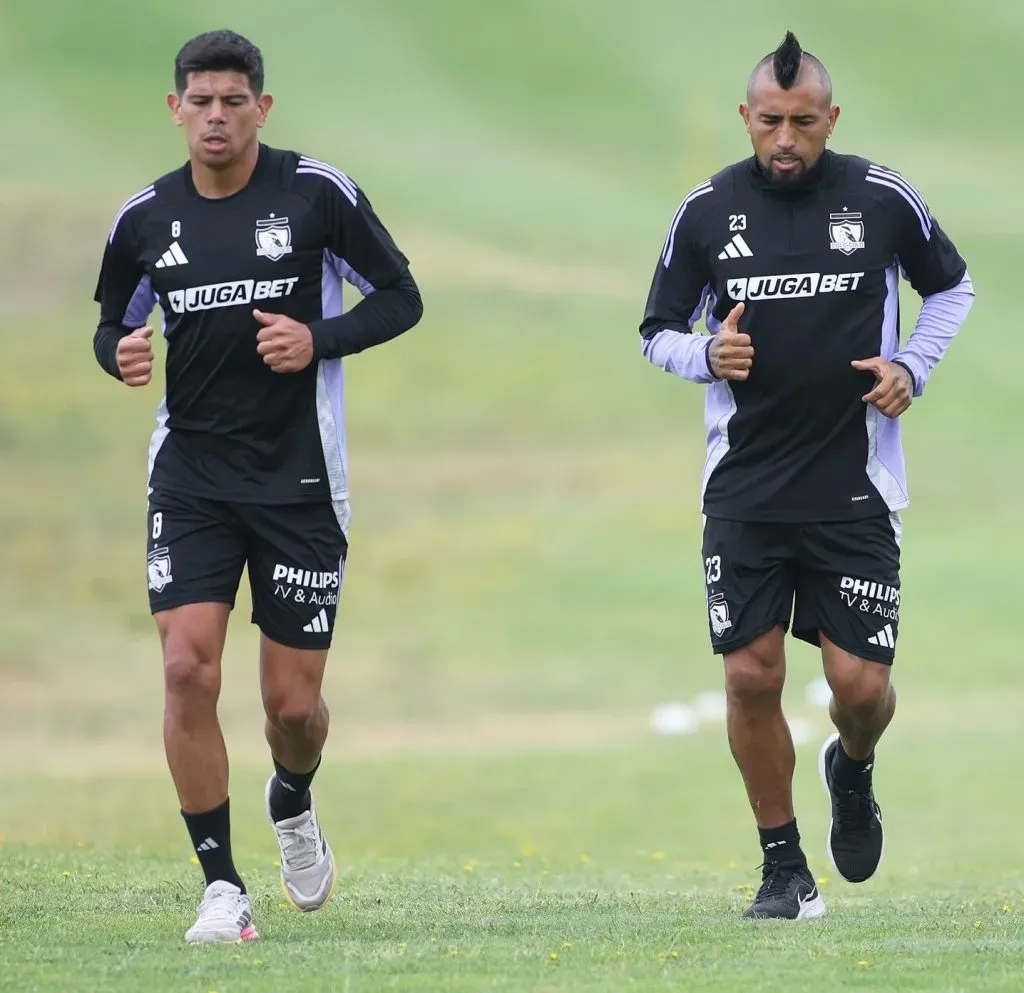Arturo Vidal y Esteban Pavez entrenando en la pretemporada. (Foto: Colo Colo)