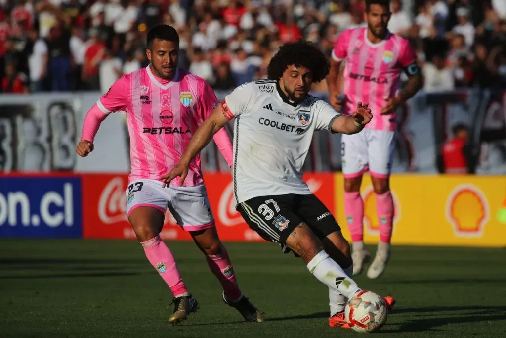 Maximiliano Falcón se sigue sin presentar a la pretemporada de Colo Colo. Imagen: Jonnathan Oyarzun/Photosport