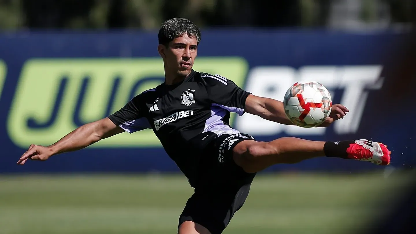 Salomón Rodríguez en el entrenamiento. (Foto: Colo Colo)