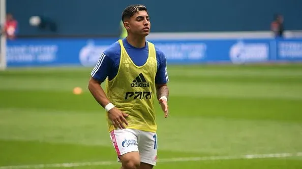 Jordhy Thompson no quiere nada con el Orenburg.