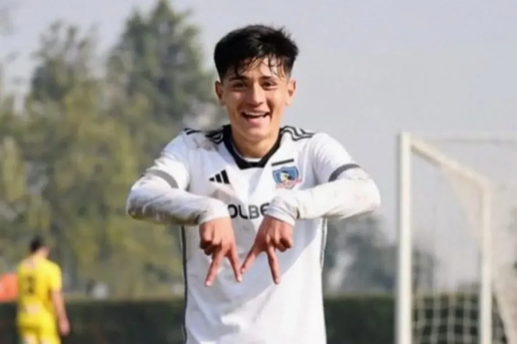 Sebastián Vega en las inferiores de Colo Colo