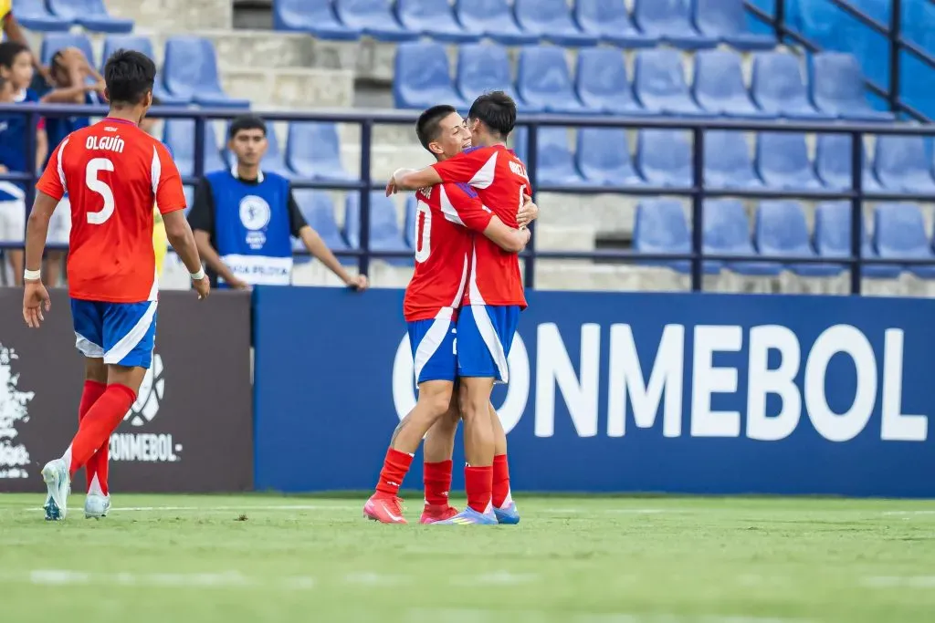 Jugadores de la Roja celebrando el gol. (Foto: Conmebol)