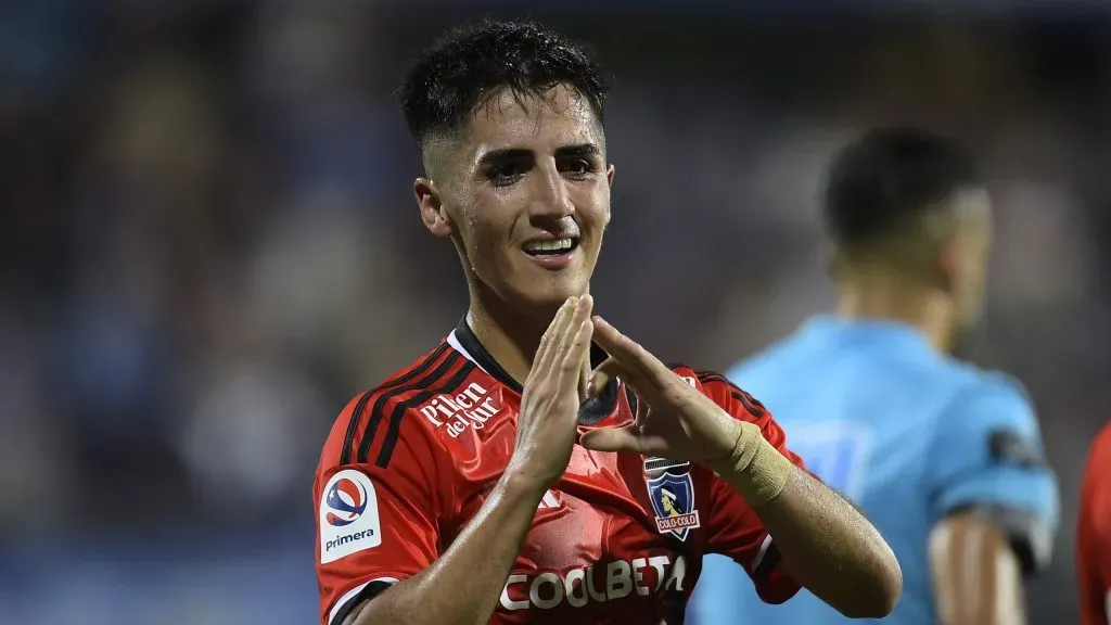 Diego Plaza sigue sin poder ver minutos en Colo Colo.