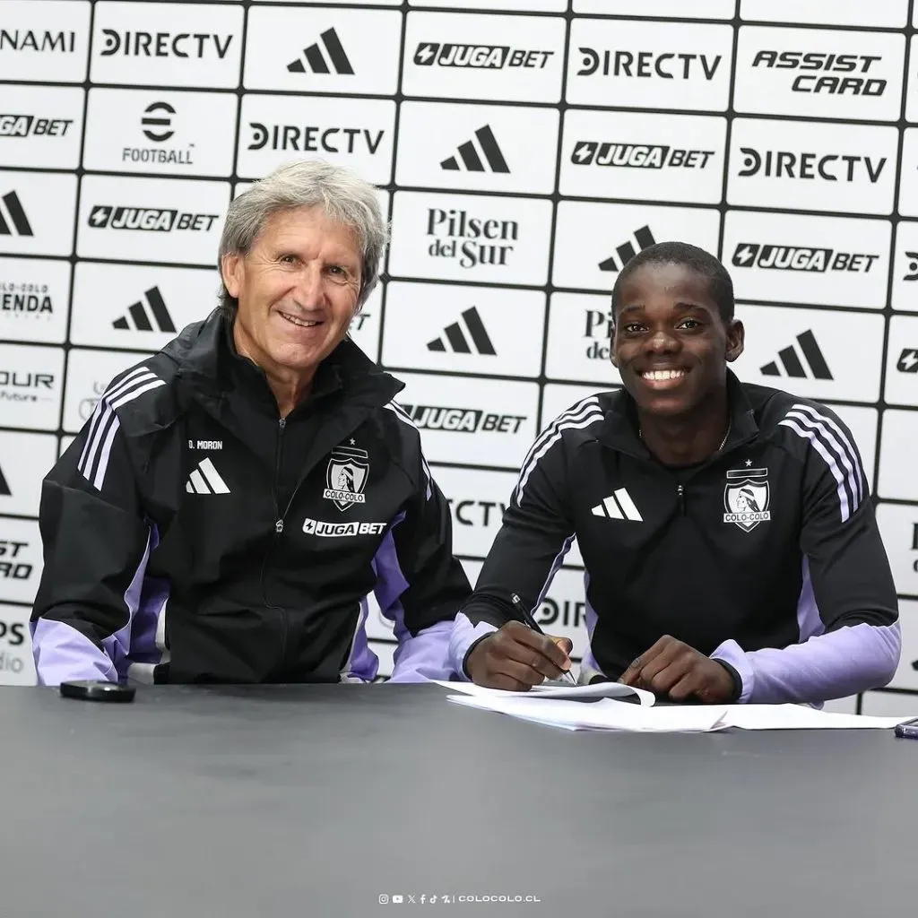 Colo Colo le realizó contrato profesional a Manley Clerveaux. Imagen: Colo Colo Oficial