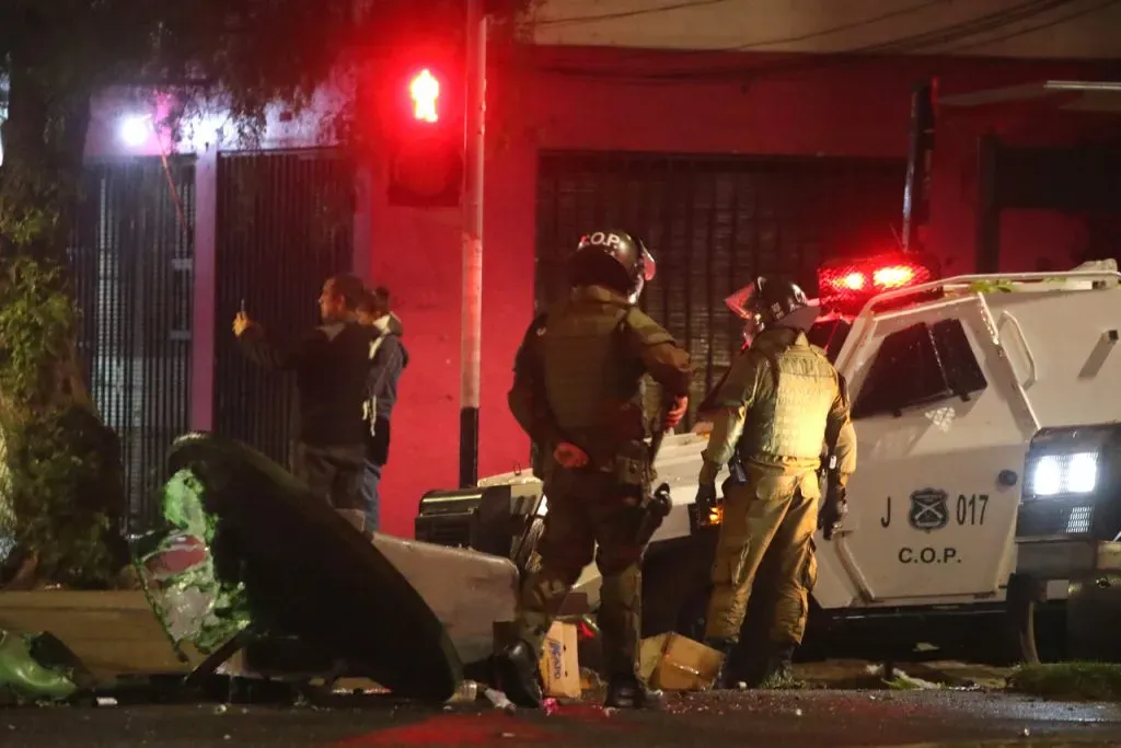 El audio de Carabineros tras el atropello a hinchas de Colo Colo. Imágenes: Jonnathan Oyarzun/Photosport
