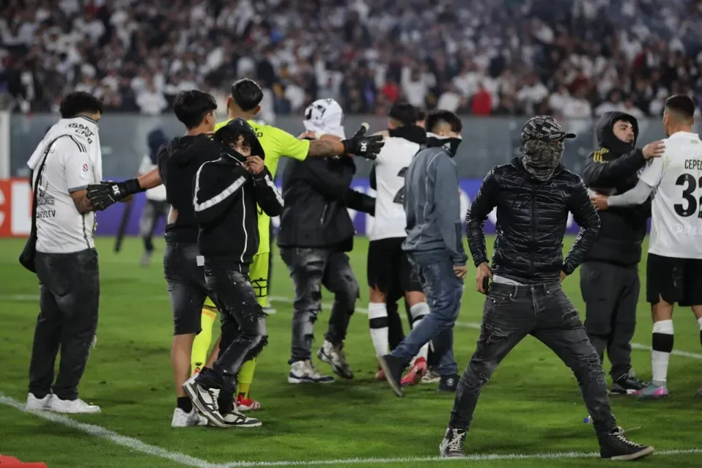 Colo Colo sufre sanción provisoria por parte de la Conmebol. Imagen: Felipe Zanca/Photosport