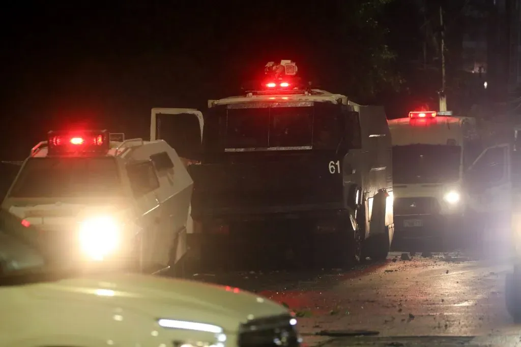 Patrulla de Carabineros para resguardar el orden público. (Foto: Photosport)