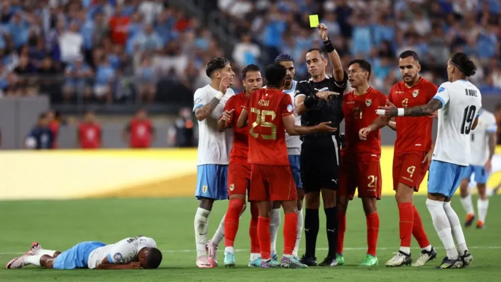 ¿Señal de la Conmebol? Designan árbitros para el Colo Colo vs Racing por Copa Libertadores.