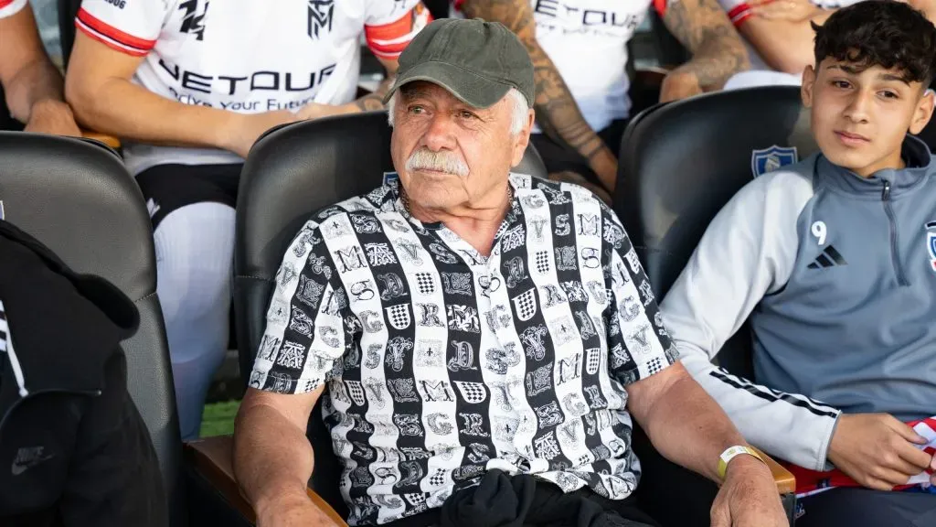 Carlos Caszely fue protagonista de la romería