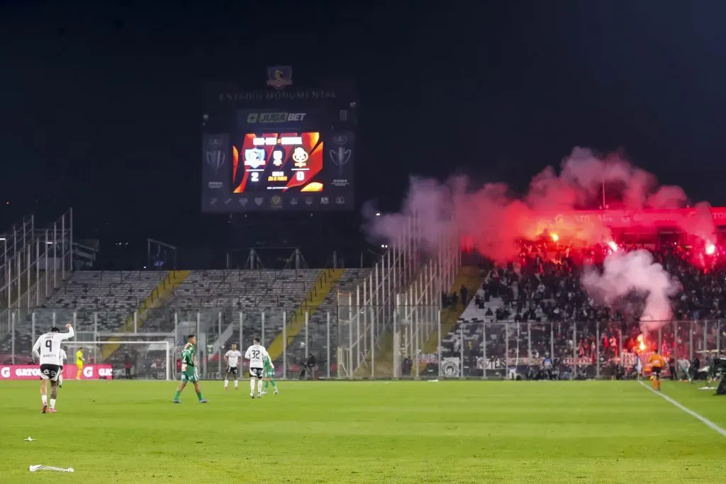 El Cacique arriesga una dura sanción por el uso de bengalas en lo que fue el triunfo ante Cobresal. Foto: Photosport.