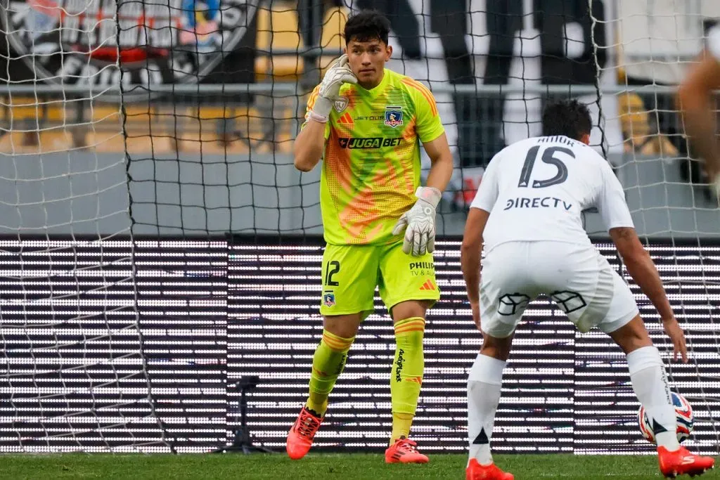 CSD Colo Colo le entrega su respaldo a Eduardo Villanueva. Imagen: Andres Pina/Photosport