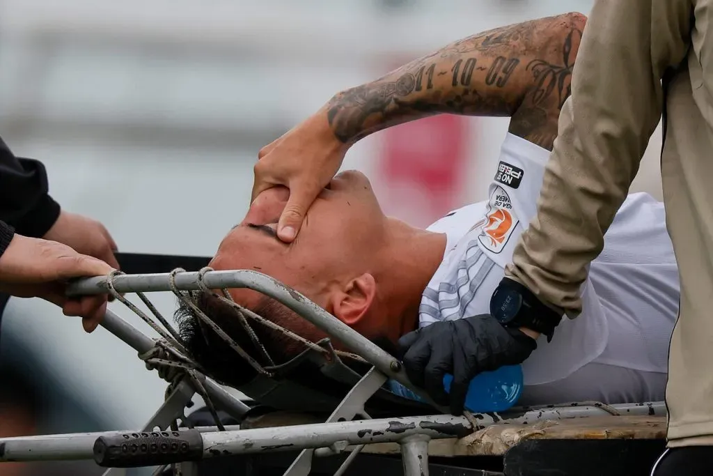 Javier Correa enciende las alarmas en Colo Colo. Imagen: Andres Pina/Photosport