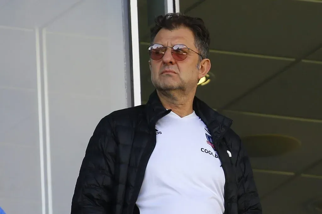 Sigue la guerra interna en Blanco y Negro