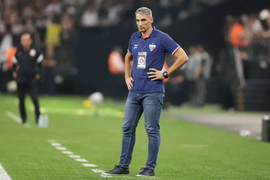 Juan Pablo Vojvoda se encuentra sin club. Imagen: Alexandre Schneider/Getty Images