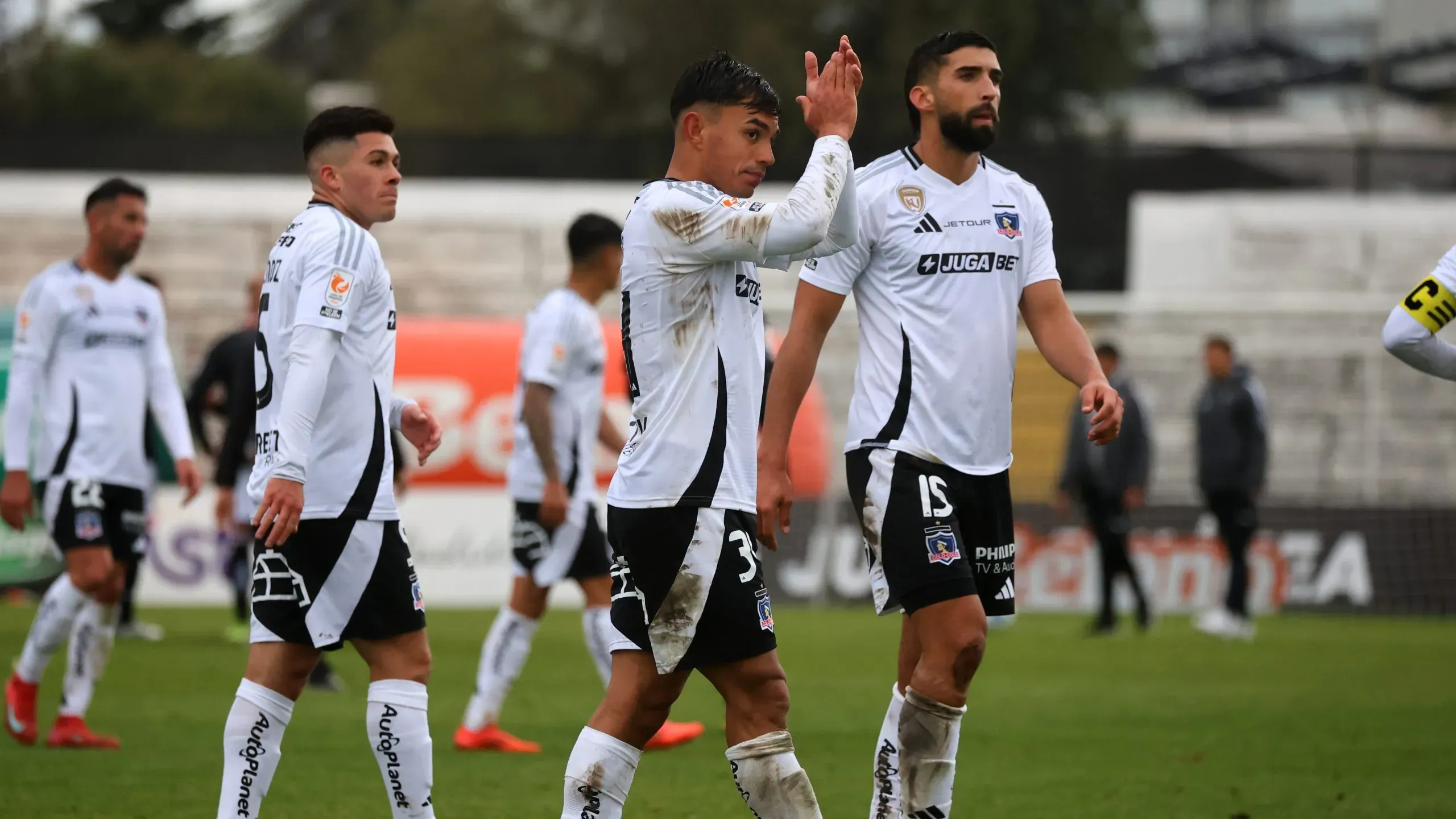 Colo Colo piensa en el Superclásico ante la U. Imagen: Jonnathan Oyarzun/Photosport