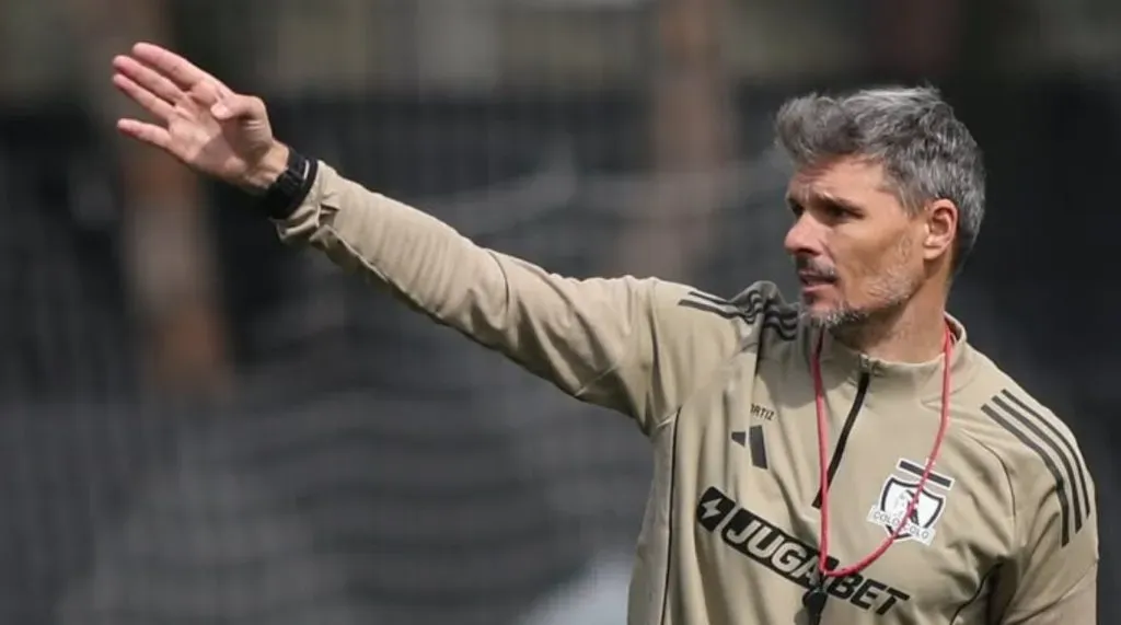 En Colo Colo revelan cómo se gesto la llegada de Fernando Ortiz tras la salida de Almirón.