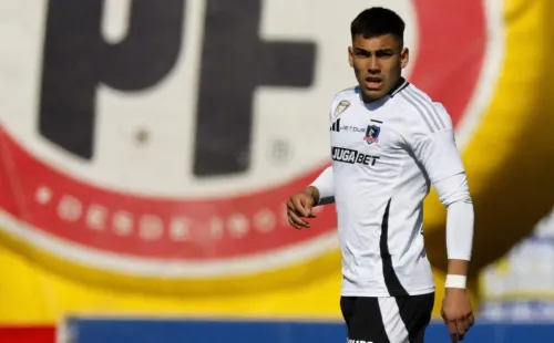 Nicolás Suárez empieza a ganar espacio en Colo Colo.