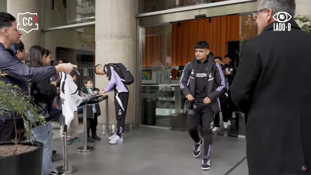 Jugadores saliendo del hotel de concentración. (Foto: captura)