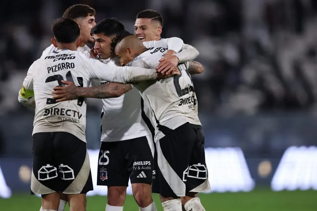En Blanco y Negro hablan sobre el procedimiento para fichar a nuevos refuerzos en Colo Colo. Imagen: Javier Torres/Photosport
